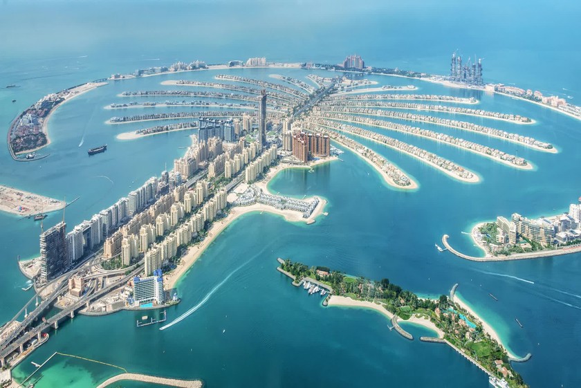 Căn penhouse nằm trên quần đảo nổi tiếng Palm Jumeirah ở Dubai.